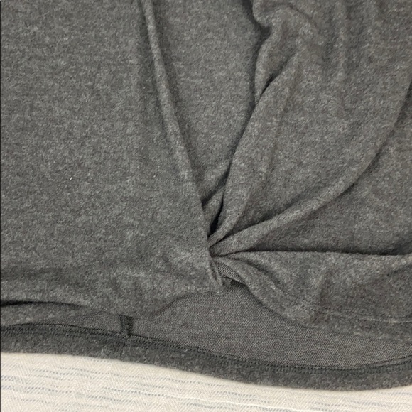 Plus Size Color block Sleeve Velour Sweatshirt - Picture 3 of 5